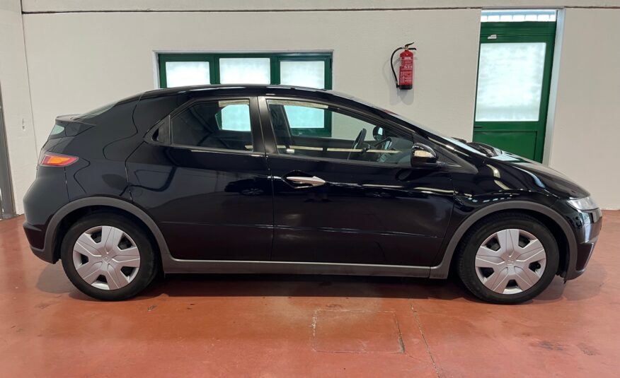HONDA CIVIC 1.8 i-VTEC COMFORT