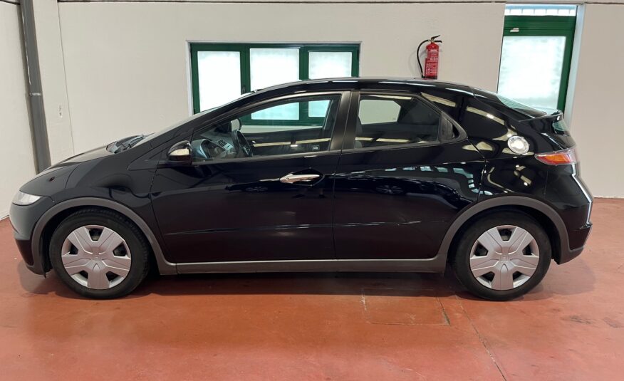 HONDA CIVIC 1.8 i-VTEC COMFORT