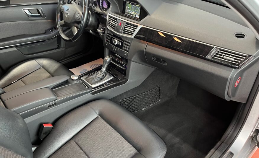 MERCEDES-BENZ E 220 CDI Advangarde