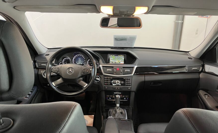 MERCEDES-BENZ E 220 CDI Advangarde