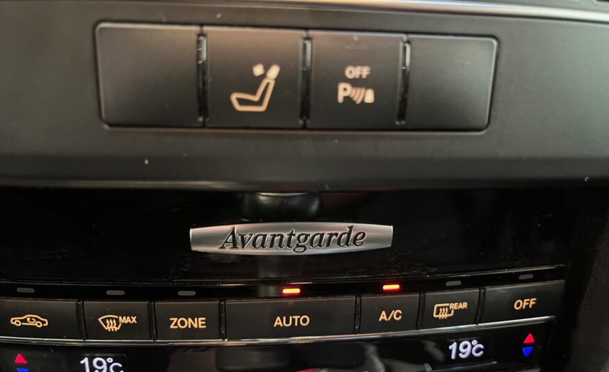 MERCEDES-BENZ E 220 CDI Advangarde