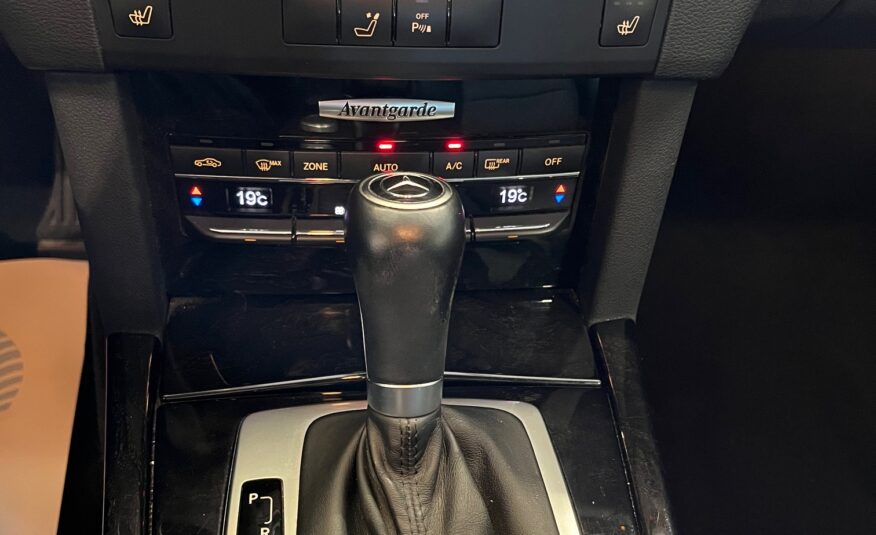 MERCEDES-BENZ E 220 CDI Advangarde