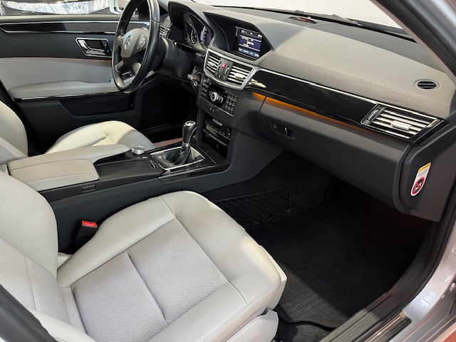 MERCEDES E 220 CDI