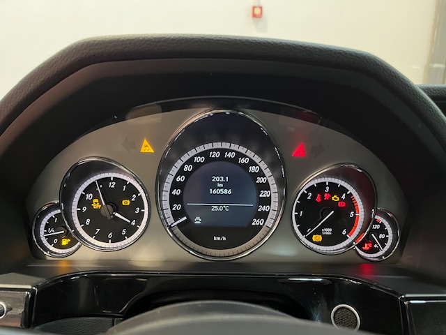 MERCEDES E 220 CDI