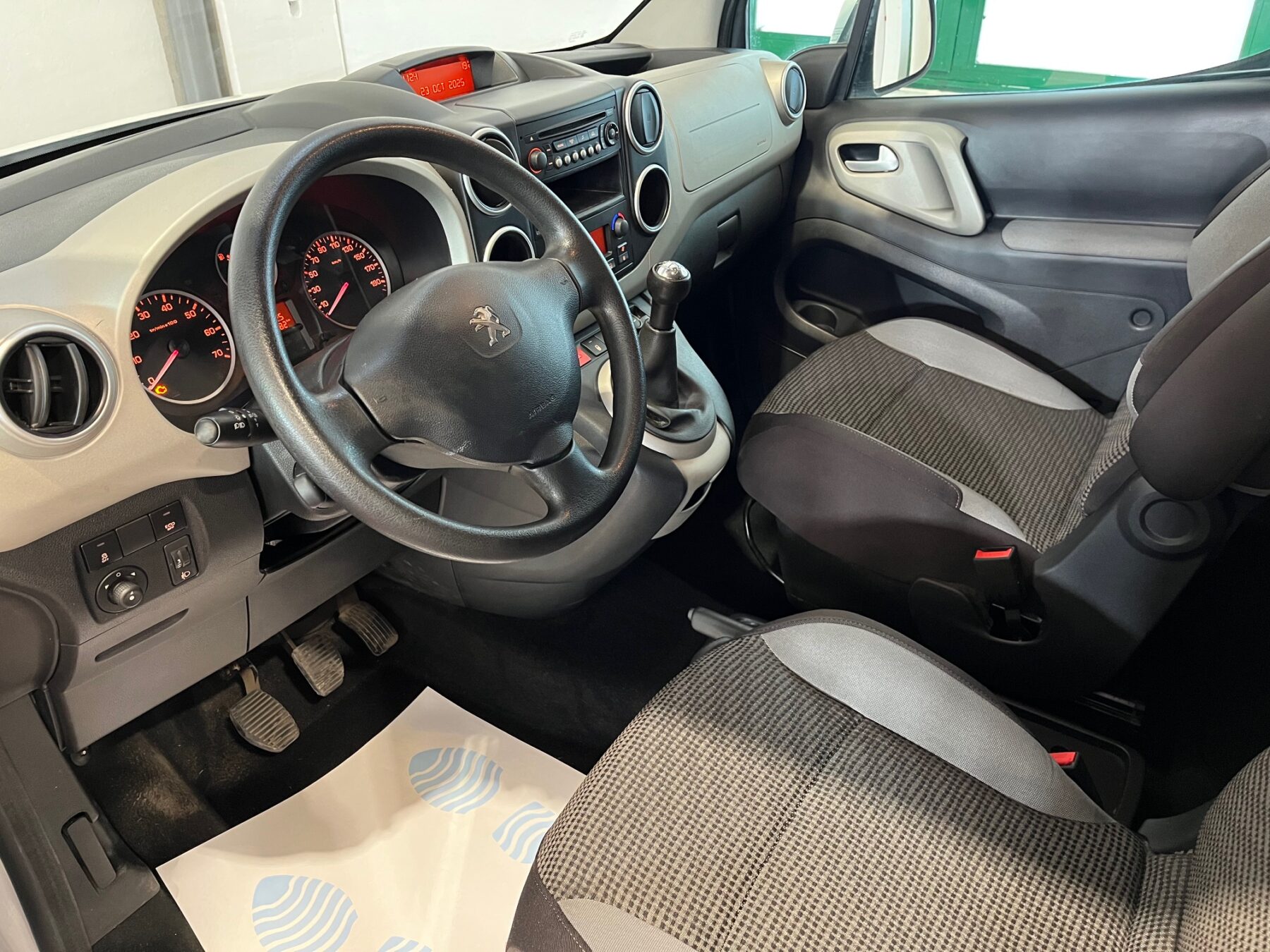 PEUGEOT PARTNER 1.6 e-HDI Tepee Outdoor