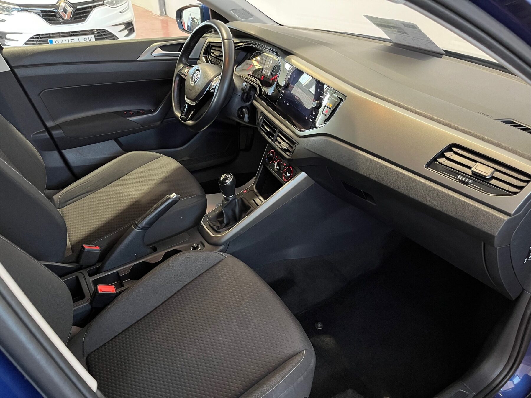 VOLKSWAGEN POLO 1.0 COMFORT