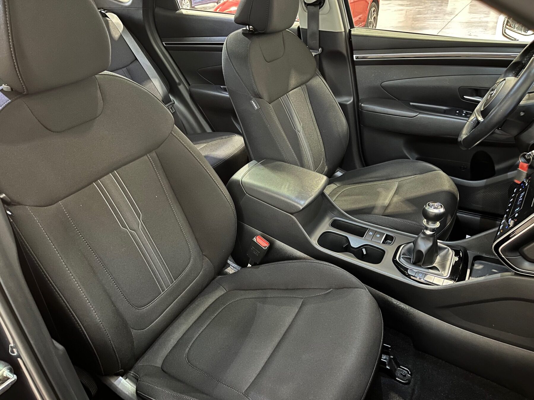 HYUNDAI TUCSON 1.6 TGDI 48V MAXX SKY