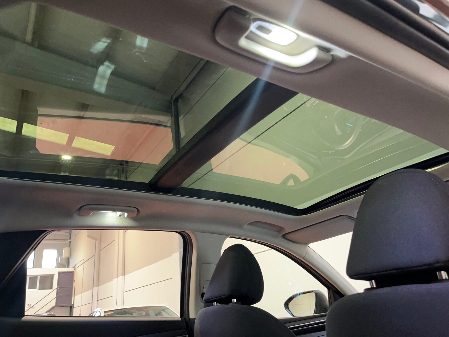 HYUNDAI TUCSON 1.6 TGDI 48V MAXX SKY