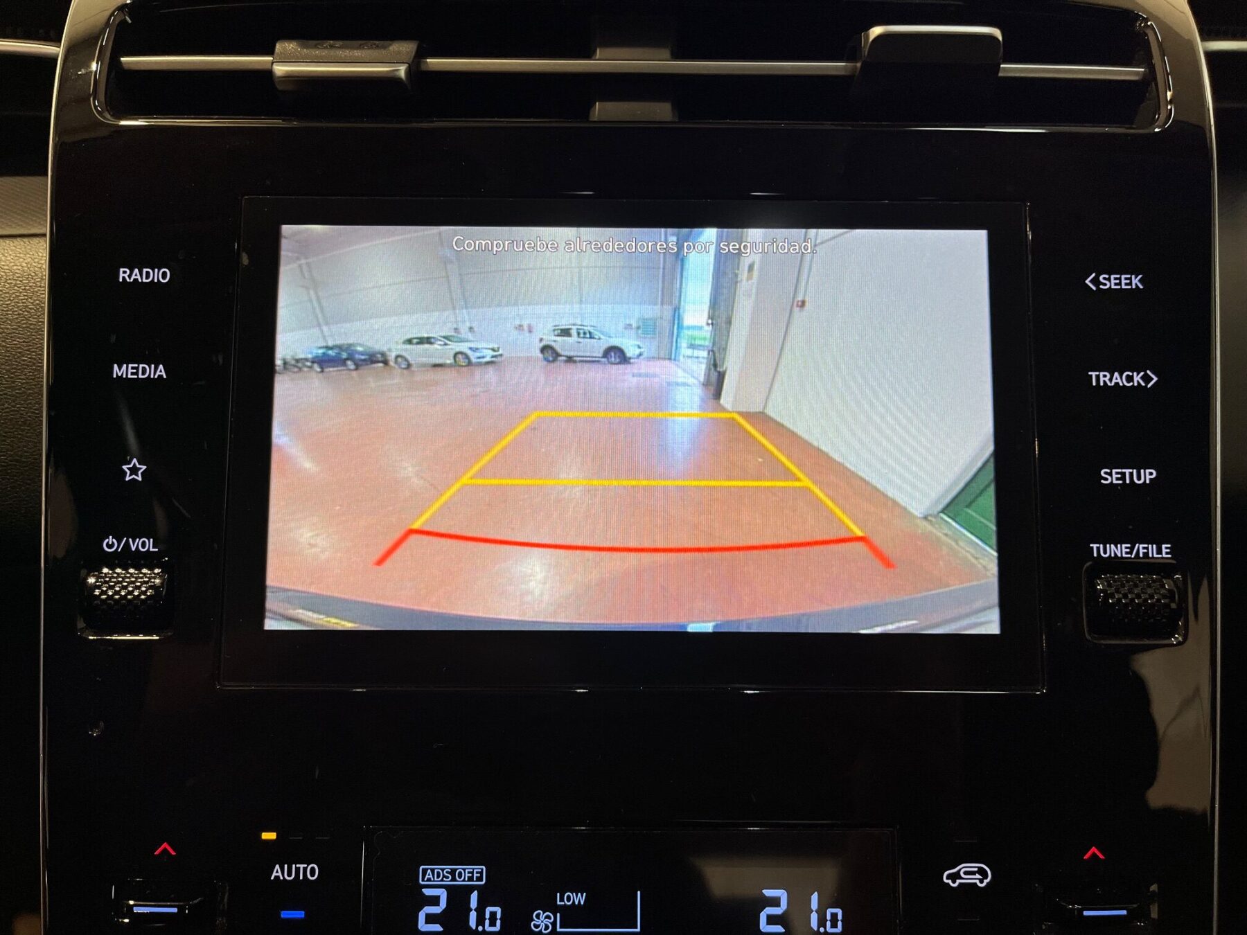 HYUNDAI TUCSON 1.6 TGDI 48V MAXX SKY