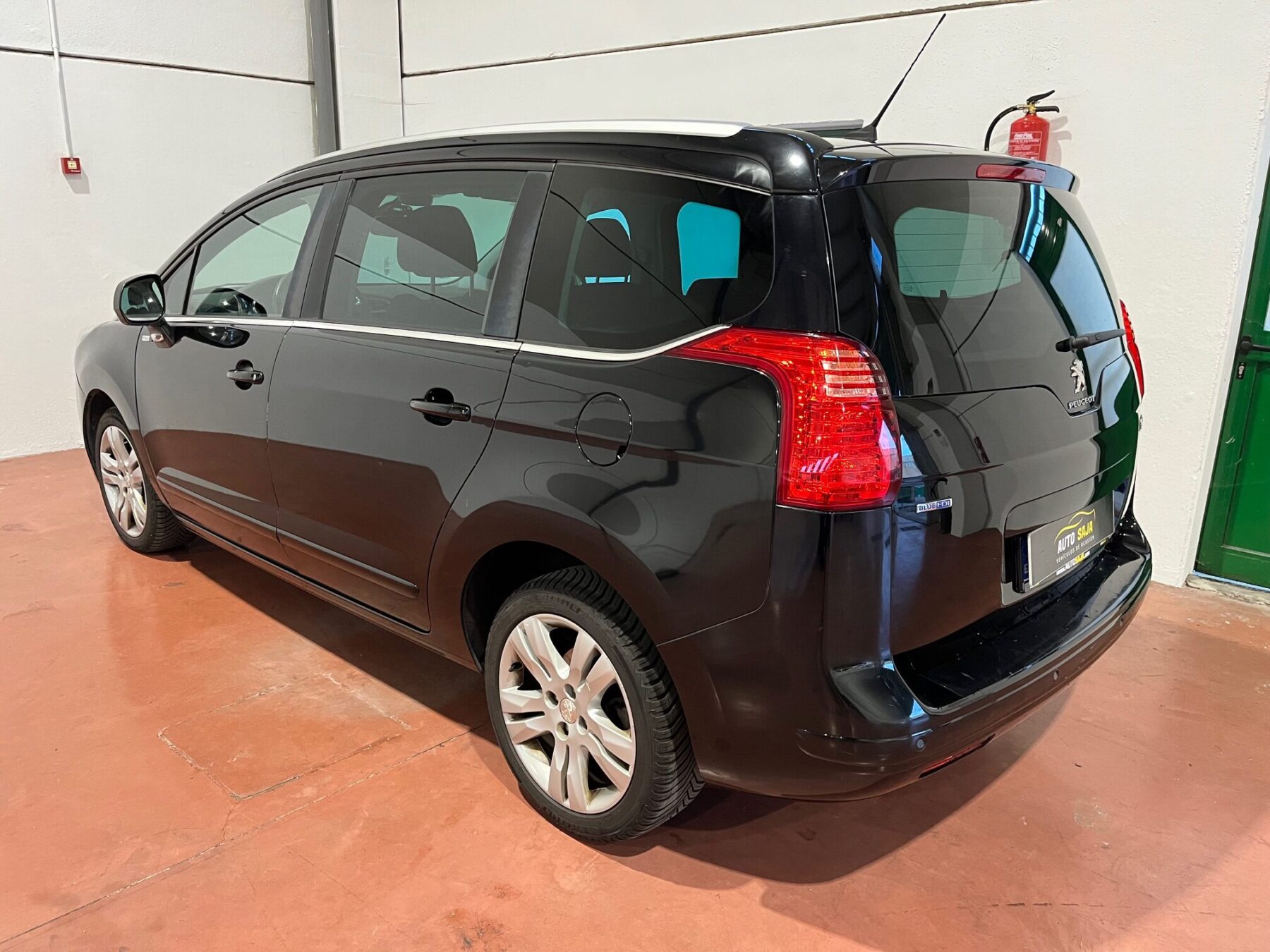 PEUGEOT 5008 1.6 HDI STYLE