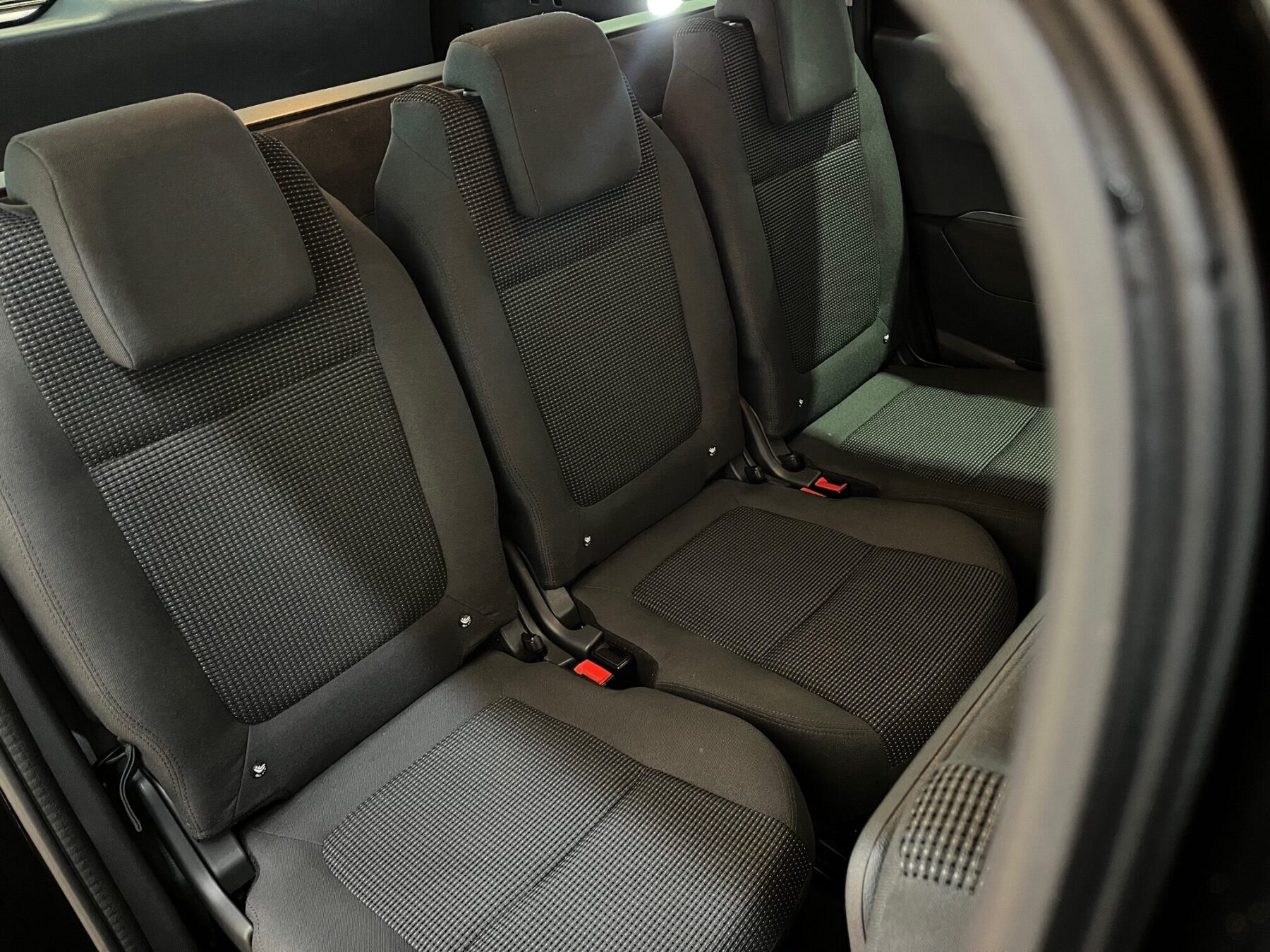 PEUGEOT 5008 1.6 HDI STYLE