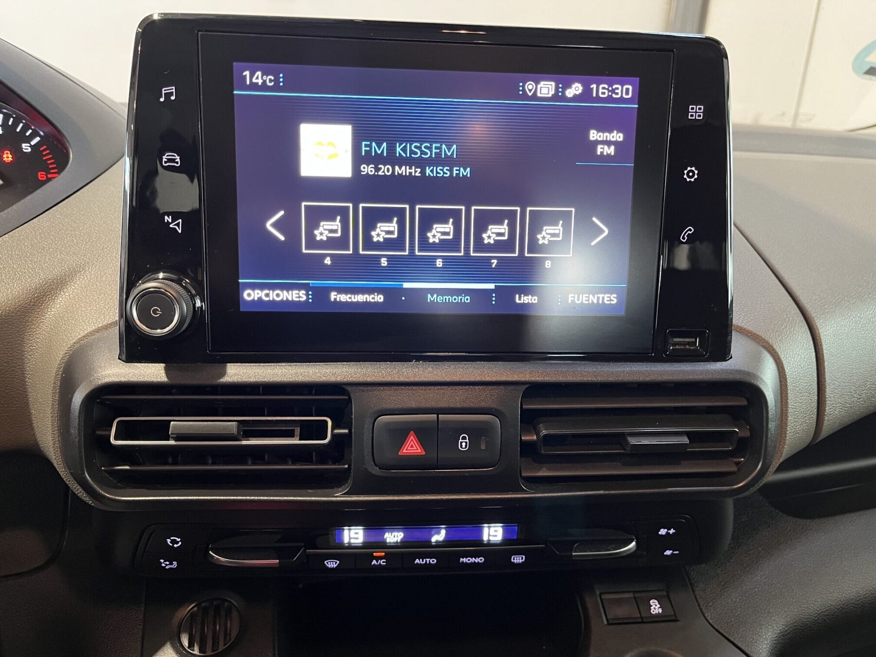 PEUGEOT RIFTER HDI 100 NAV