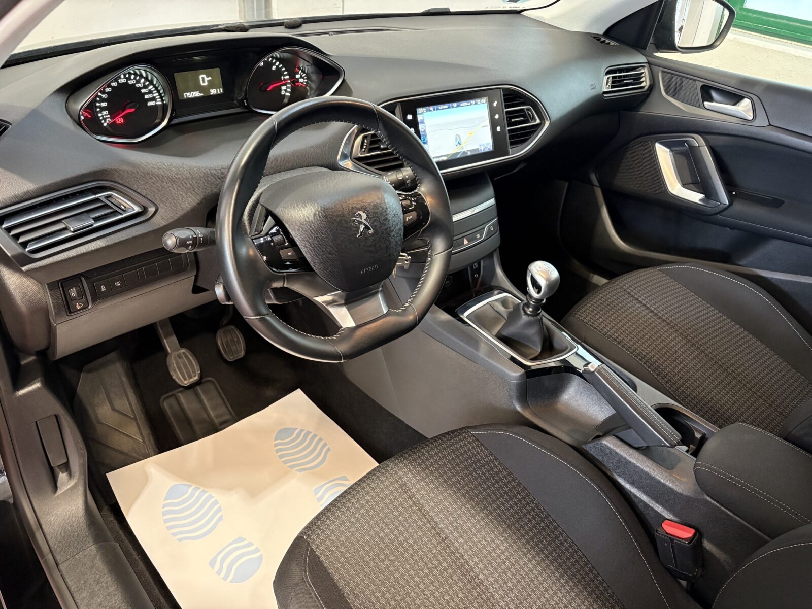 PEUGEOT 308 1.6 HDI STYLE