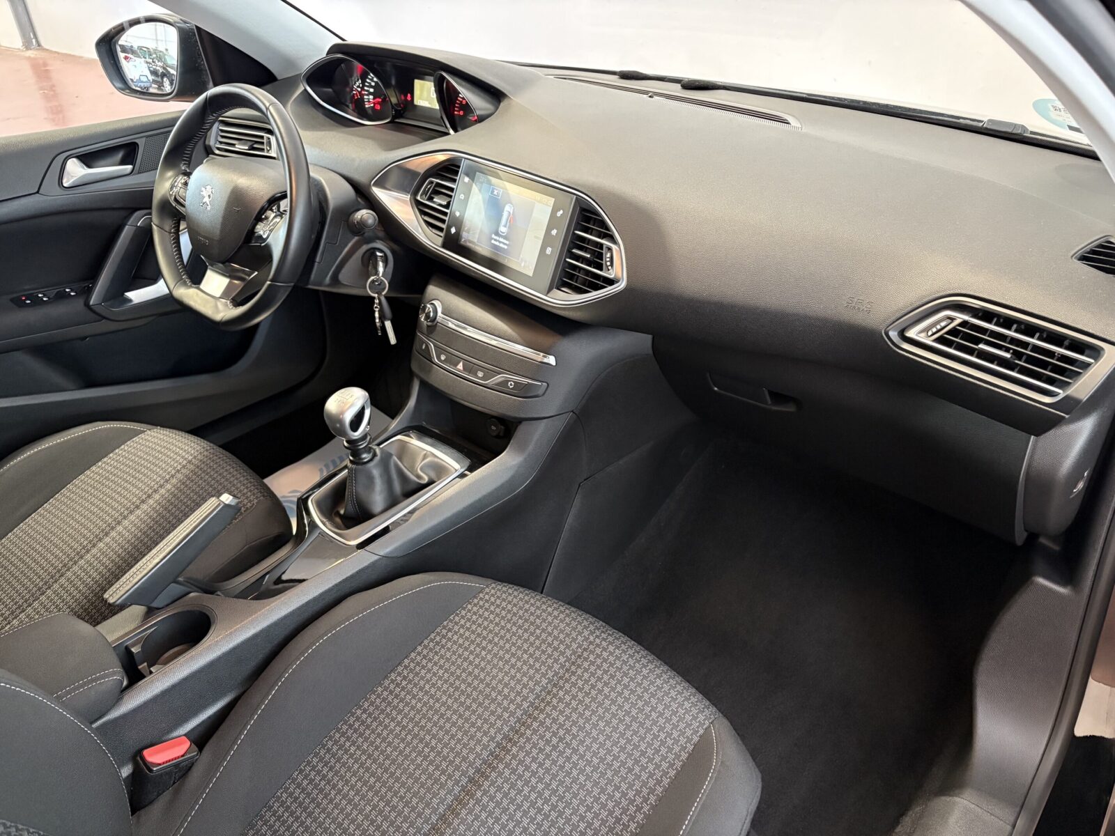 PEUGEOT 308 1.6 HDI STYLE