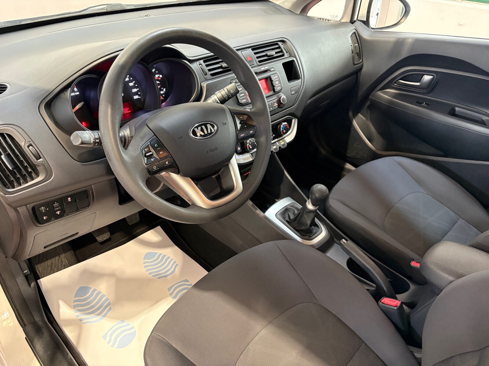 KIA Rio 1.2 CVVT Concept