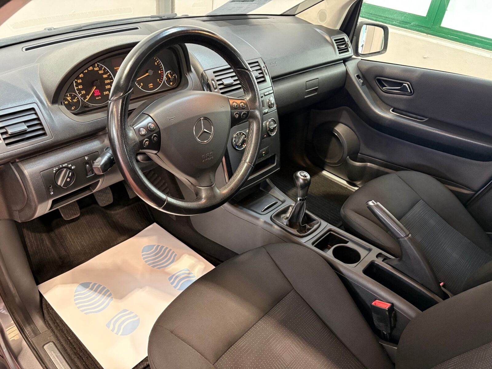 MERCEDES-BENZ A A150